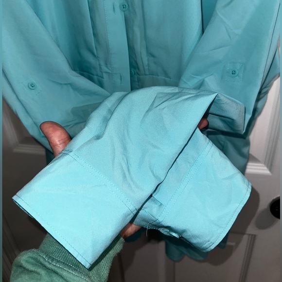 Womens fishing / active ware button down shirt: L. Mesh. Lightweight Long sleeve - Picture 6 of 10